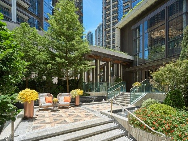 維港‧灣畔 現場實景 — 住客入口